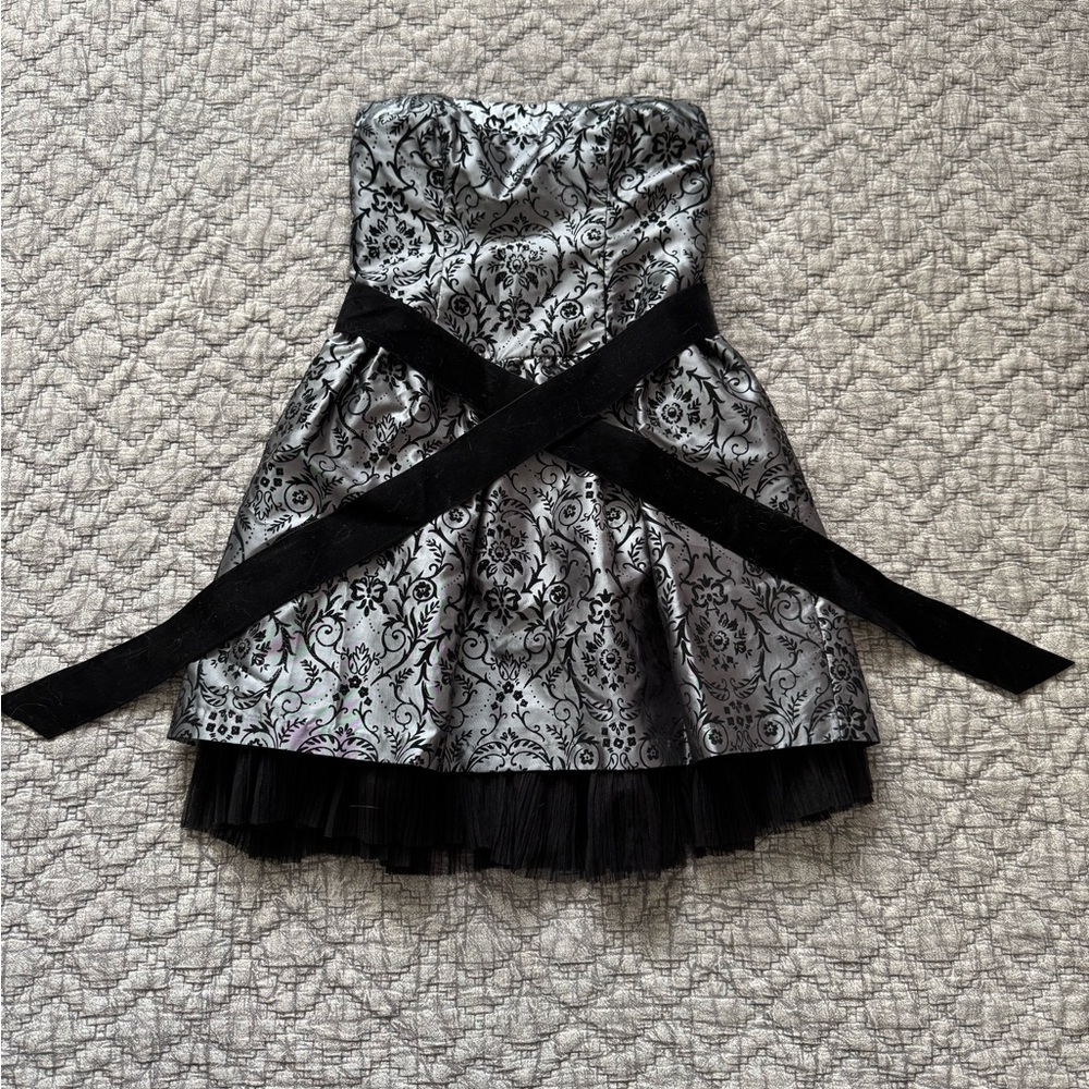 XOXO Grey Strapless Fit and Flare Prom Dress